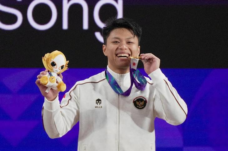 Kekuatan Doa Anak & Istri di Balik Aksi Rahmat Erwin Abdullah yang Berbuah Emas Asian Games 2026