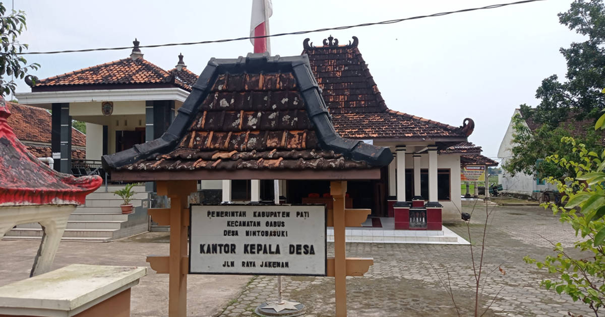 Meninjau Statistik Kepala Desa di Indonesia 2021