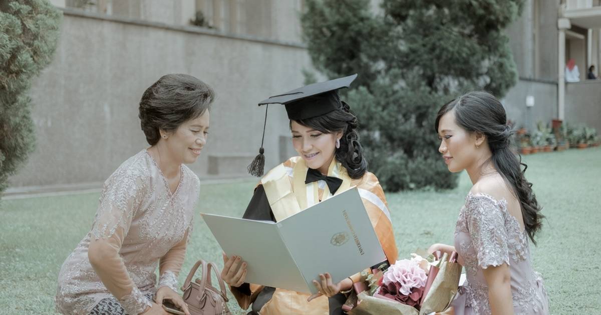 Status Pendidikan Perempuan Indonesia, Lebih Banyak Tamatkan Perguruan Tinggi Daripada Laki-Laki