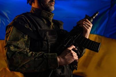 10 Negara Pemberi Bantuan Senjata Terbesar ke Ukraina