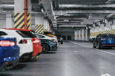 Negara ini Punya Biaya Parkir Mobil Termahal, Bagaimana dengan Indonesia?