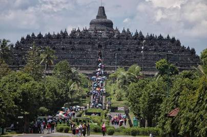 Tarif Borobudur To The Moon, Apa Alasannya?