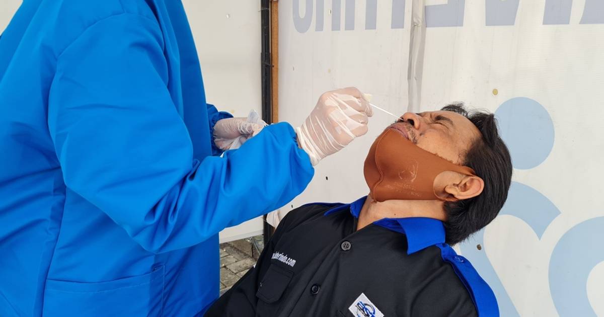 Covid-19 di Indonesia: Selalu Tembus 1.000 Kasus per Hari, Bagaimana dengan Jumlah Tes?