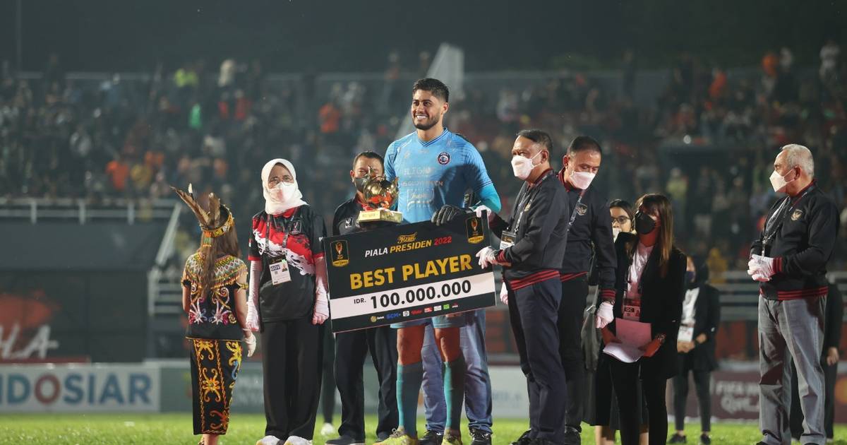 Tak Hanya Pemain Terbaik, Adilson Maringa Juga Jadi Kiper dengan Saves Terbanyak di Piala Presiden 2022