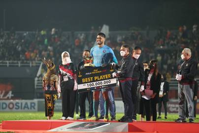 Tak Hanya Pemain Terbaik, Adilson Maringa Juga Jadi Kiper dengan Saves Terbanyak di Piala Presiden 2022