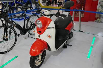 Dijual dengan Harga Miring, Akankah Indonesia Beralih Gunakan Motor Listrik?