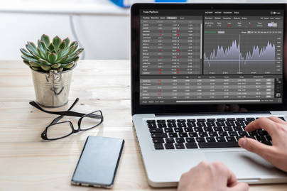Bagaimana Preferensi Masyarakat Indonesia dalam Memilih Platform Investasi?