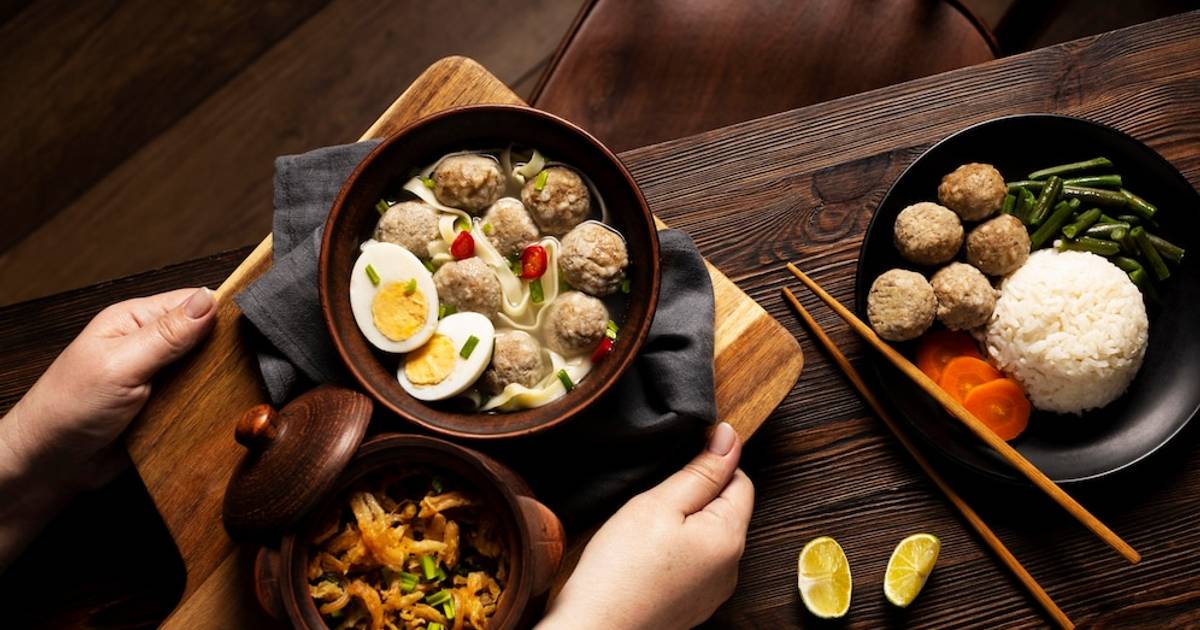 Antara Makanan Modern dan Tradisional, Mana yang Lebih Digemari Oleh Anak Muda Indonesia?