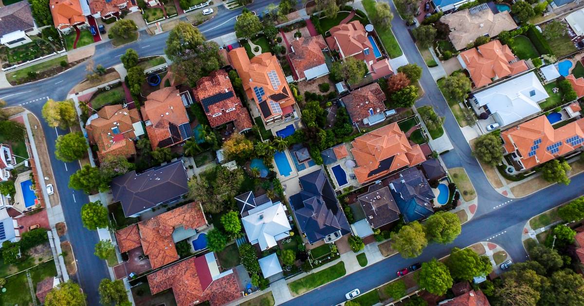 Melihat Status Kepemilikan Rumah dan Akses Sanitasi di Indonesia