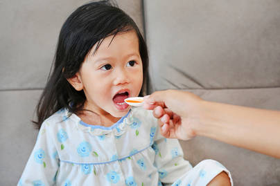 Obat Apa yang Biasa Dibeli Saat Anak Sakit?