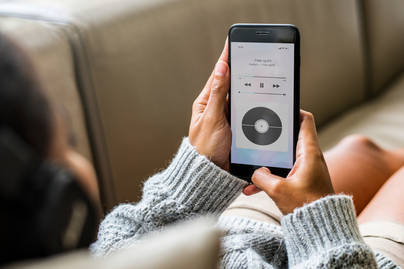 Pola Konsumsi Musik Global: Mayoritas Warga Dunia Berlangganan Aplikasi Streaming