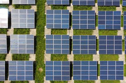 Melihat Ragam Investasi Pendorong Transisi Energi