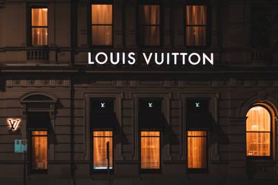 Louis Vuitton Rajai Merek Barang Mewah Dunia