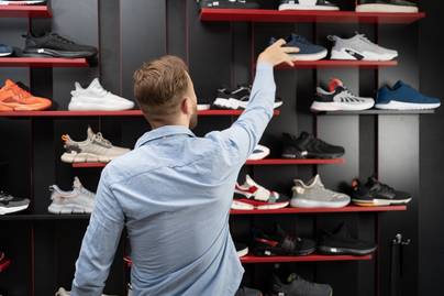 Daftar Merek Sepatu yang Paling Disukai Masyarakat, Adidas Teratas