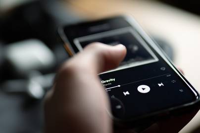 Revenue Pasar Streaming Musik Mencuat Naik, Spotify Punya Subscribers Terbanyak