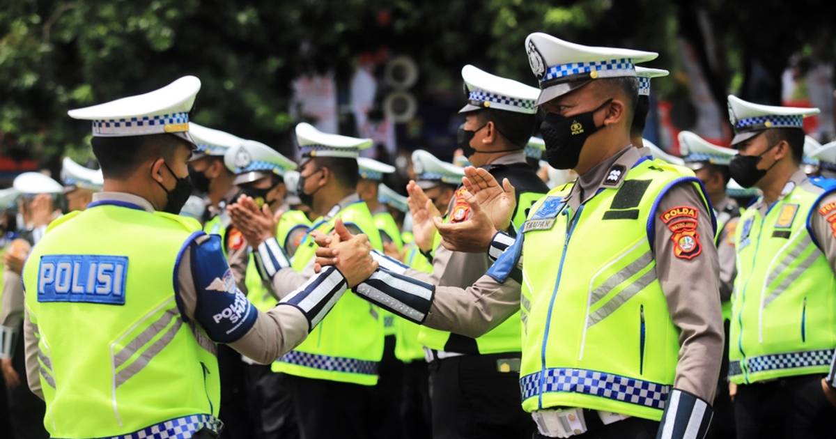 Survei: Mayoritas Publik Ingin Polri Untuk Segera Berantas Pungli