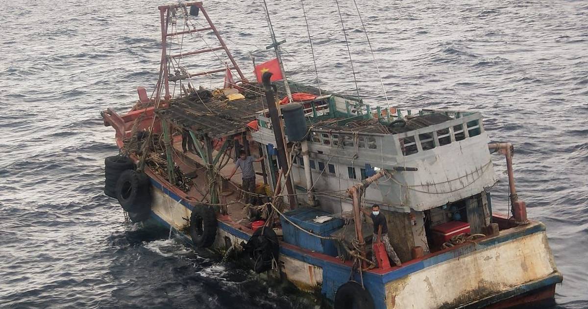 Mengulik Praktik IUU Fishing di Perairan Indonesia dan Solusinya