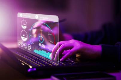 Melihat Data Profil Pengguna Internet Tanah Air