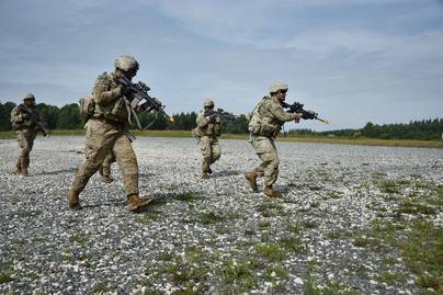 5 Negara yang Tidak Memiliki Ankatan Militer Darat, Laut, Maupun Udara