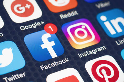 Media Sosial Andalan Akses Informasi Politik: Gen-Z TikTok, Milenial Facebook