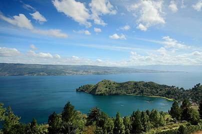 Inilah 5 Danau Terluas di Indonesia