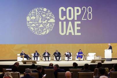 COP28 Hasilkan Konsensus Akselerasi Aksi Iklim Global, Serukan Transisi Dari Energi Fosil