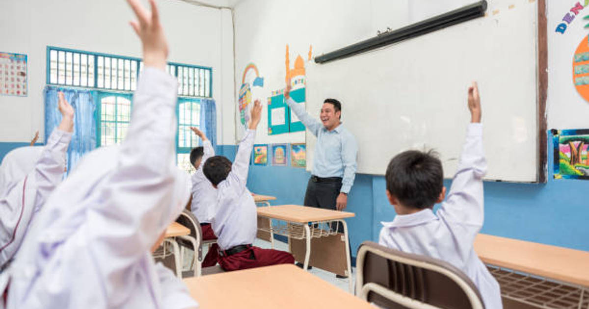Hampir Sempurna Sediakan Listrik Untuk Sekolah, Apa Kabar Fasilitas Lainnya?