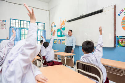 Hampir Sempurna Sediakan Listrik Untuk Sekolah, Apa Kabar Fasilitas Lainnya?