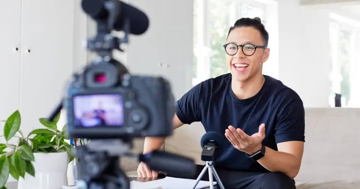 Tren Influencer Terus Meningkat, Apakah Semua Orang Harus Jadi Influencer?