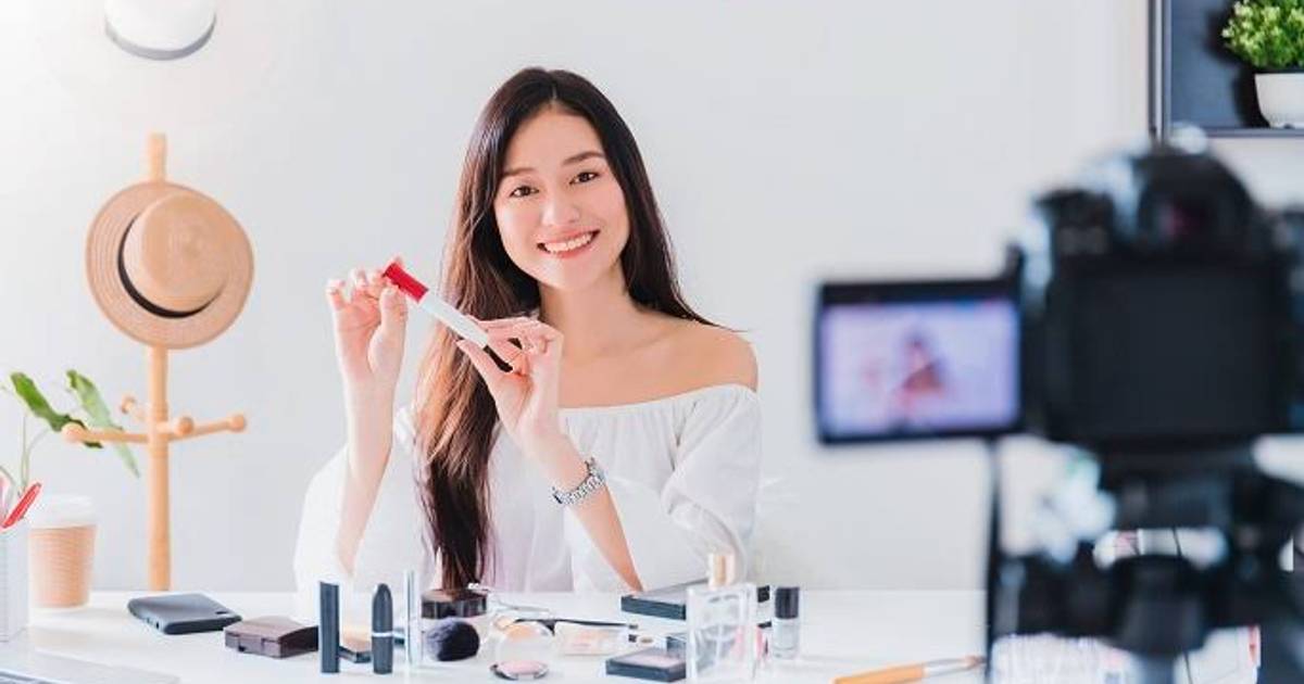 Mayoritas Warganet ASEAN Mengikuti Influencer di Media Sosial