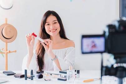 Mayoritas Warganet ASEAN Mengikuti Influencer di Media Sosial