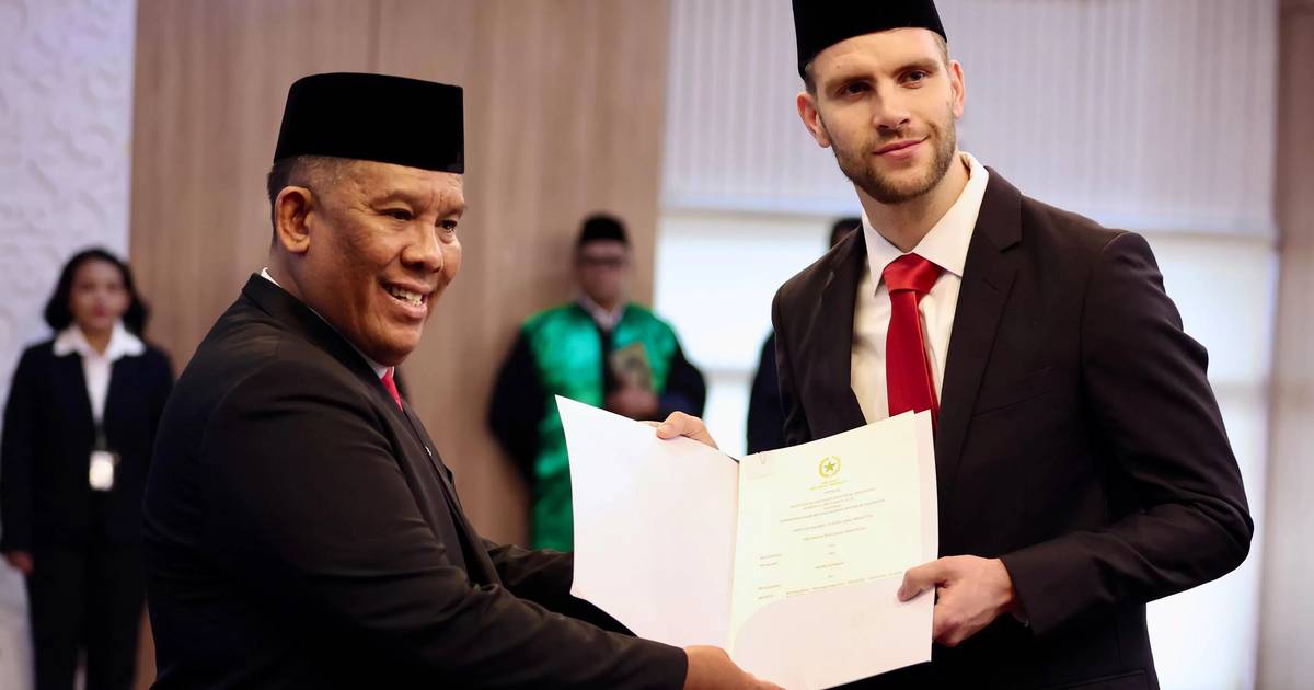 Maarten Paes Perkuat Timnas, Jadi Kiper Indonesia Termahal Sepanjang Masa