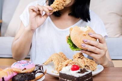 Mayoritas Orang Indonesia Gunakan E-Wallet untuk Bayar Makanan