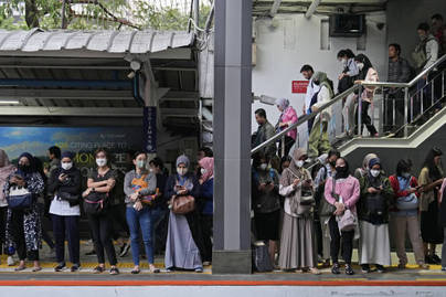 Hanya 2 dari 100 Penduduk Indonesia yang Bekerja Merantau