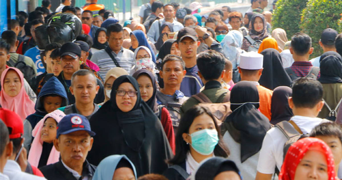 Penduduk Kelas Menengah Indonesia Turun Kelas