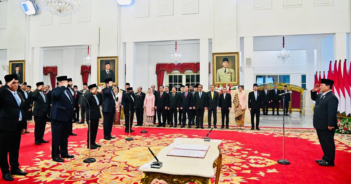 Bagaimana Komposisi Partai, Nonpartai, dan Polisi/Tentara pada Kabinet Prabowo-Gibran?