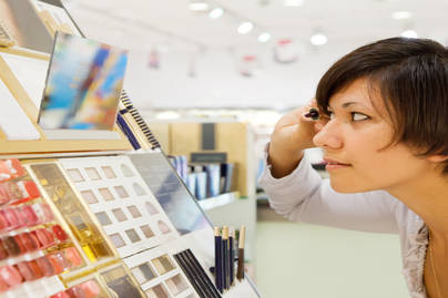 Di Era Serba Online, Mayoritas Konsumen Skincare dan Makeup Lebih Suka Belanja Offline