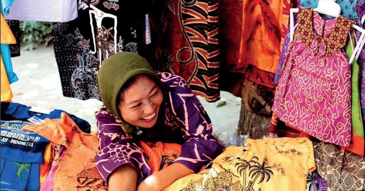 Fleksibel Tapi Minim Perlindungan: Menguak Fenomena Perempuan Indonesia Memilih Sektor Informal