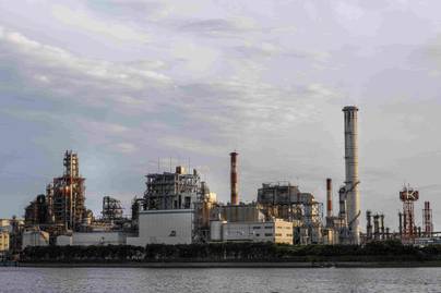 Sektor Industri Sumbang Emisi Gas Rumah Kaca Terbesar di Indonesia