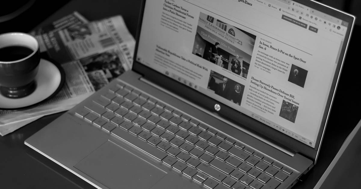 Internet Makin Merata, Hoaks Makin Meluas?