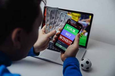 Masyarakat Indonesia Rentan Terpapar Iklan Judi Online di Internet