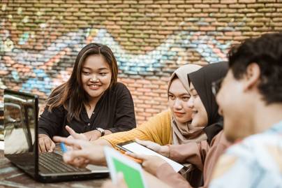 Benarkah Gen Z Problematik di Dunia Kerja?