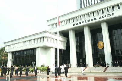Jumlah Beban Perkara yang Ditangani Hakim di Indonesia dari Tahun ke Tahun