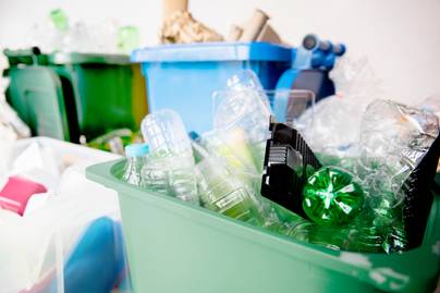 Brand Ini Sumbang Sampah Plastik Terbanyak di Sebagian Wilayah Indonesia