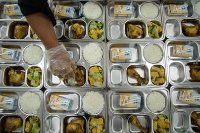 Habiskan Rp710 Miliar, Siswa SD/MI Jadi Penerima Makan Bergizi Gratis Terbanyak