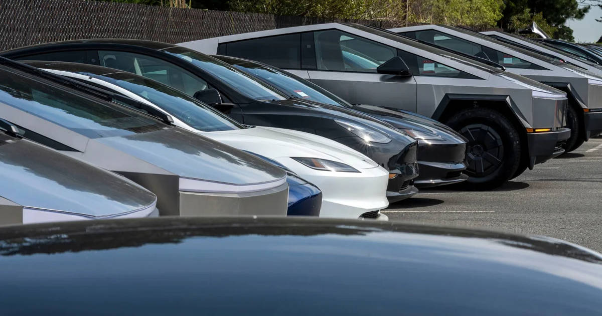 Penjualan Tesla Turun 13% pada 2025