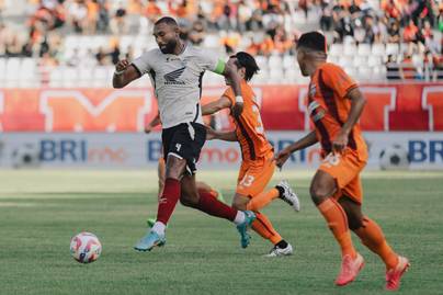 Persib Kokoh di Puncak Klasemen BRI Liga 1, PSM Merangsek ke Lima Besar
