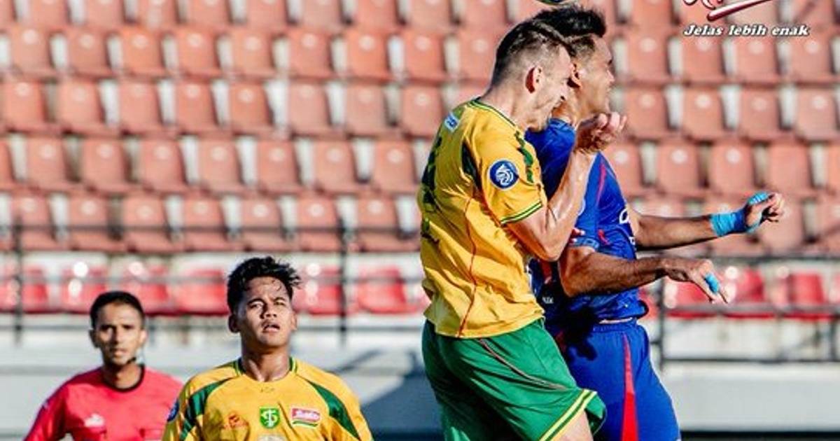 Skor 1-1 Persebaya versus Arema FC, Green Force Gagal Naik Peringkat