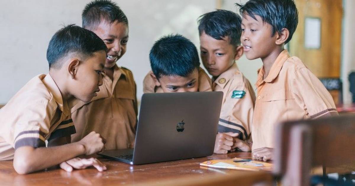 Intervensi Politik dan Bisnis Jadi Masalah Utama dalam Kebijakan Pendidikan Indonesia