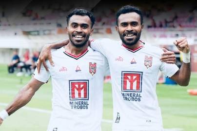 Si Kembar Pembuat Sejarah, Yakob-Yance Sayuri Buat Hat-trick di Musim yang Sama